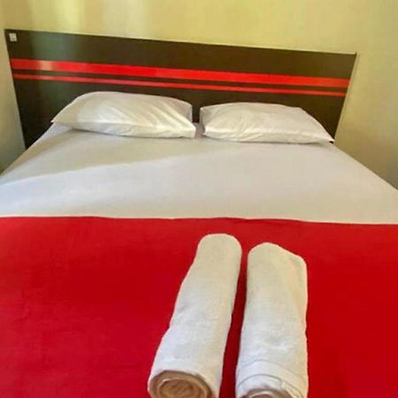 Rama Shinta Homestay Near Gembiral Loka Zoo Redpartner 요그야카르타 외부 사진