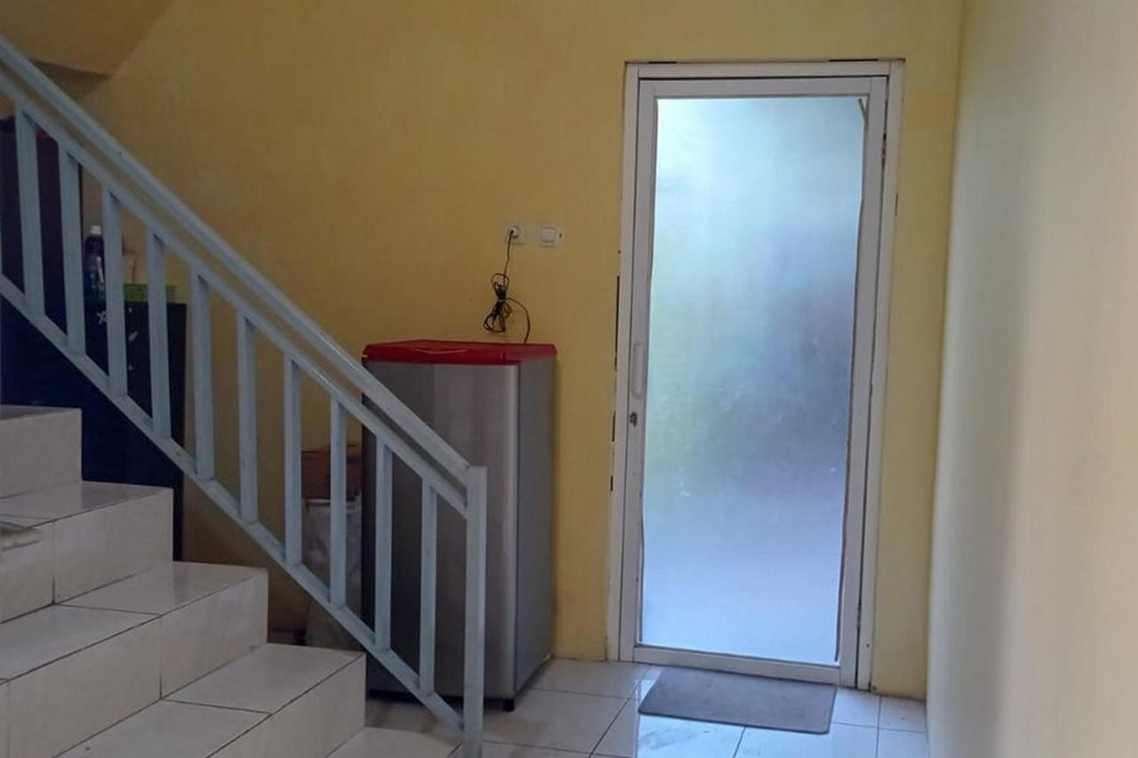 Rama Shinta Homestay Near Gembiral Loka Zoo Redpartner 요그야카르타 외부 사진