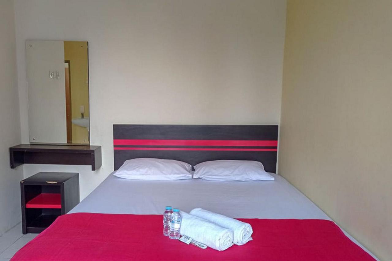 Rama Shinta Homestay Near Gembiral Loka Zoo Redpartner 요그야카르타 외부 사진