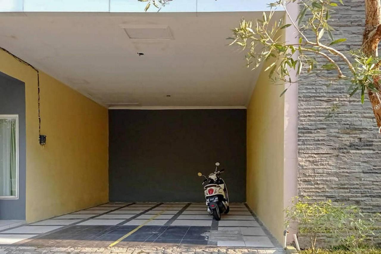 Rama Shinta Homestay Near Gembiral Loka Zoo Redpartner 요그야카르타 외부 사진